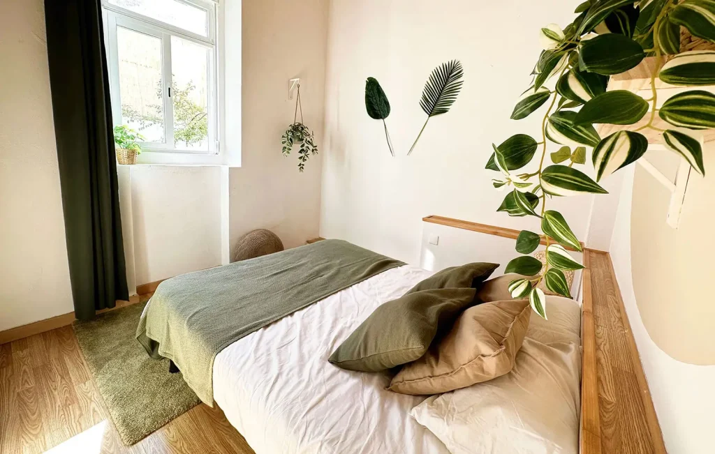 Happy-Coincidences-by-the-sea-room-Jungle-2