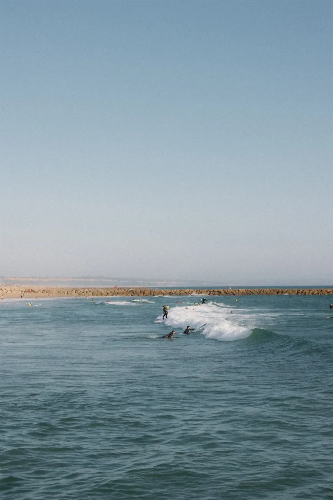 Happy Coincidences-surf-house-5