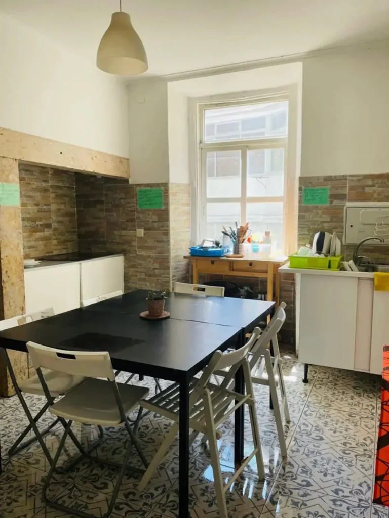 Guest house By The City-cozinha-3