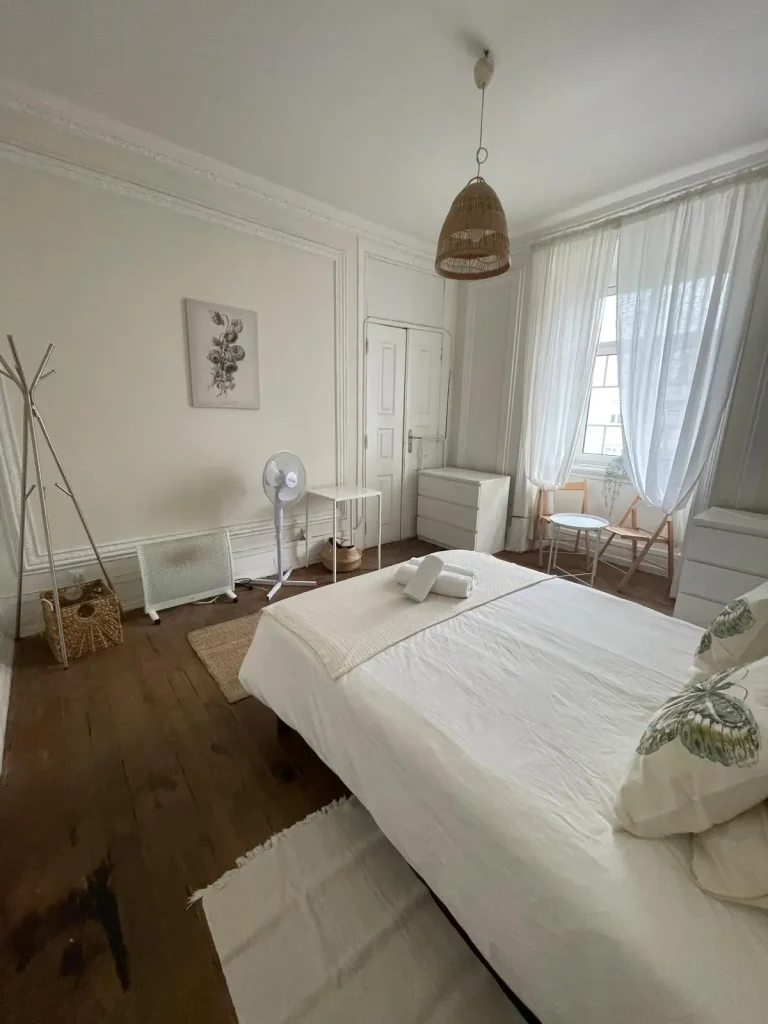 Guest house By The City-quarto-1-2 Guest house By The City-quarto-1-2